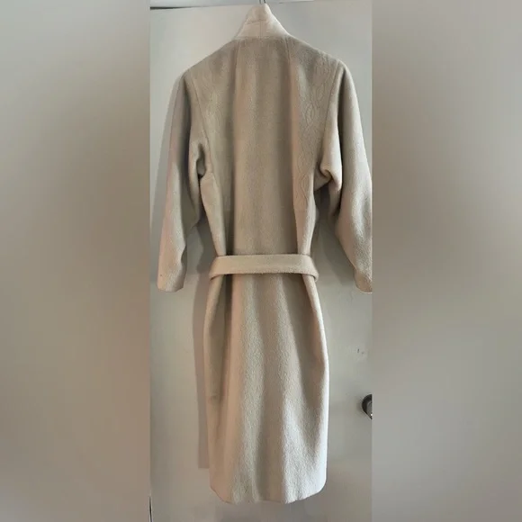 Vintage Coat Collection by Albert Nipon Cream Belted Coat Size 4 - Picture 6 of 9